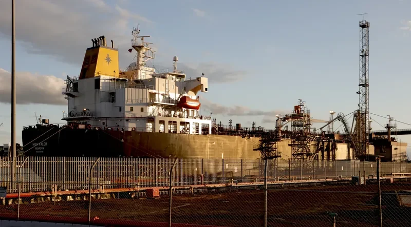 HIGH VALOR Tanker IMO 9289738 photo 8