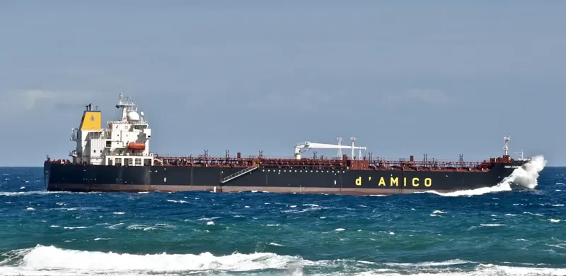 WORLD COURAGE Tanker IMO 9289740 photo 6