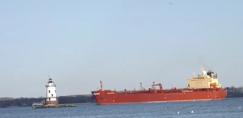 PICTON Tanker IMO 9289764 photo 10