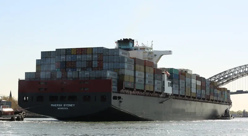 MAERSK SYDNEY Container Ship IMO 9289958