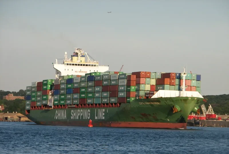 SEASPAN VANCOUVER Container Ship IMO 9290098 photo 7