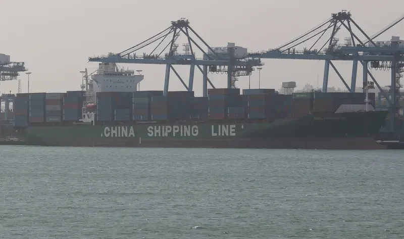 SEASPAN VANCOUVER Container Ship IMO 9290098 photo 8