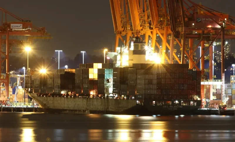 SEASPAN MELBOURNE Container Ship IMO 9290127 photo 3