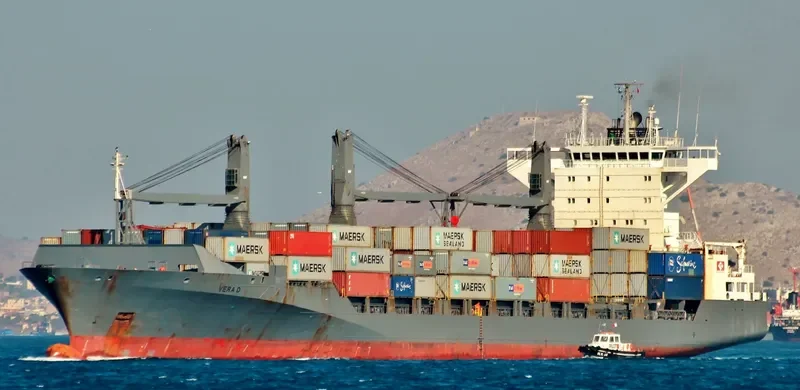 VERA D Container Ship IMO 9290177 photo 7