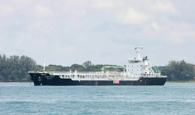 EMPOWER Tanker IMO 9290220 photo 2