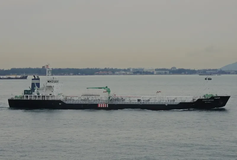 EMPOWER Tanker IMO 9290220 photo 5
