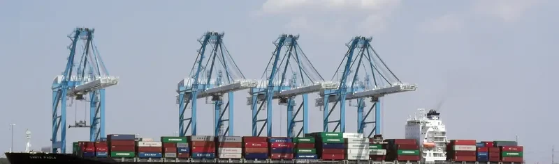 FELIXSTOWE BRIDGE Container Ship IMO 9290402 photo 8