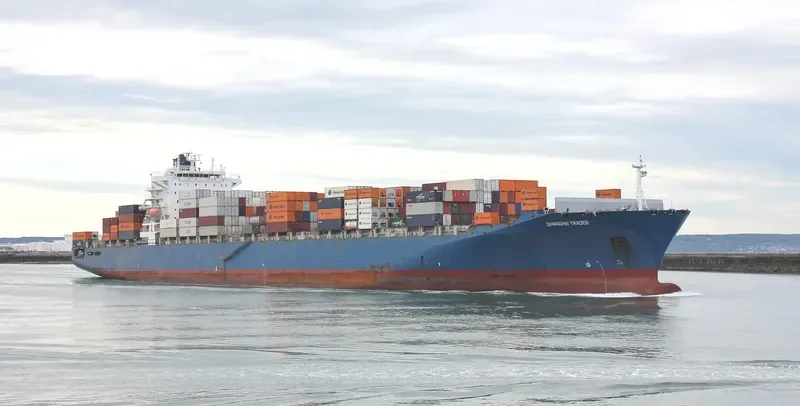 OOCL ST.LAWRENCE Container Ship IMO 9290414 photo 3