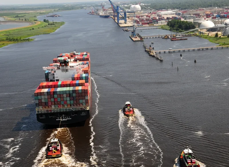 BALTIC BRIDGE Container Ship IMO 9290488 photo 8