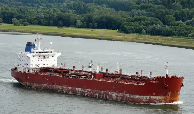 UNION TRUST Tanker IMO 9290490 photo 6
