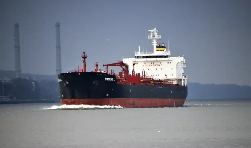 BASILIS L Tanker IMO 9290505 photo 2
