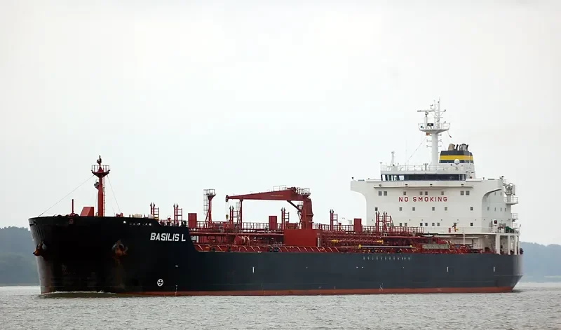 BASILIS L Tanker IMO 9290505 photo 4