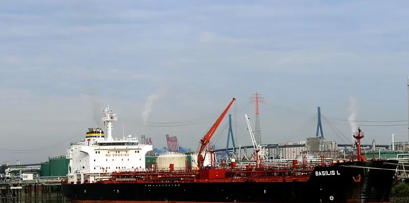 BASILIS L Tanker IMO 9290505 photo 5