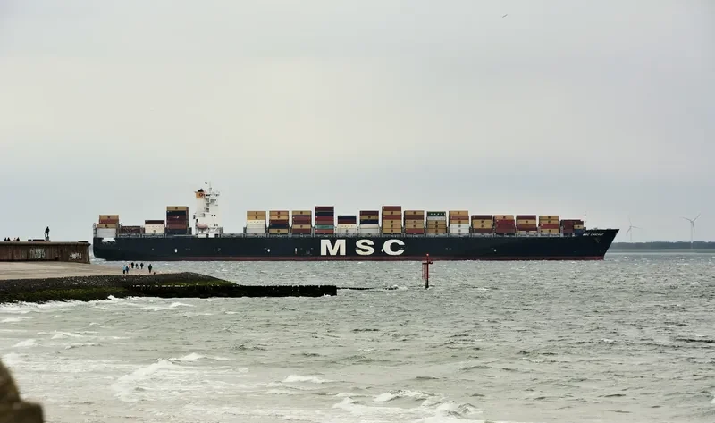 SANTA LINEA Container Ship IMO 9290555 photo 4