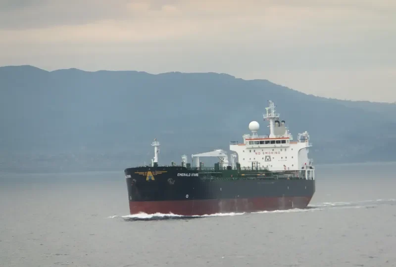 BLUE TRADER Tanker IMO 9290830 photo 7