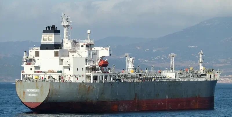 VICTORIOUS Tanker IMO 9290919 photo 9