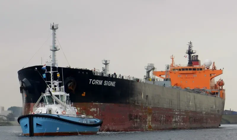 TORM SIGNE Tanker IMO 9290957 photo 9