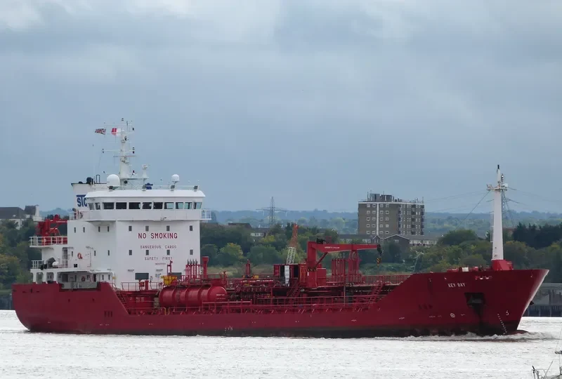 KEY BAY Tanker IMO 9291561 photo 2