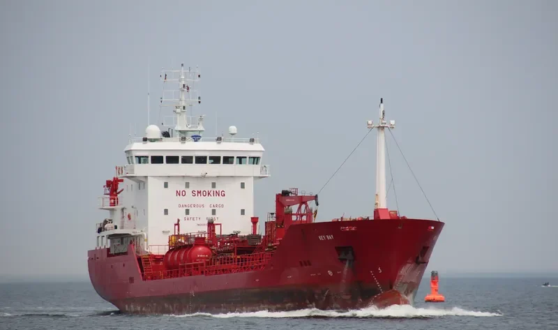 KEY BAY Tanker IMO 9291561 photo 6