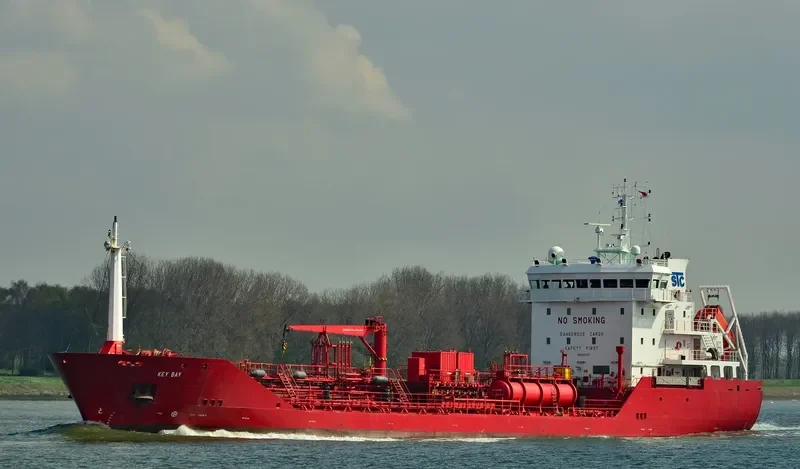 KEY BAY Tanker IMO 9291561 photo 9