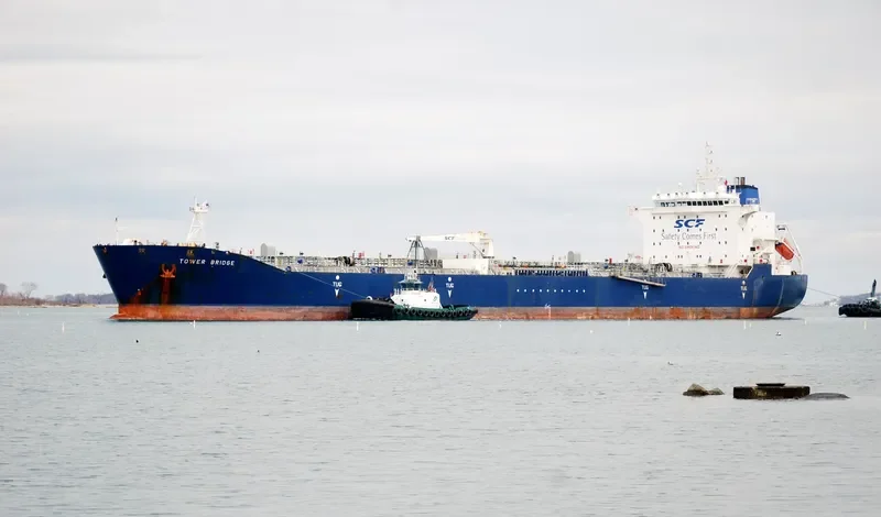 TOWER BRIDGE Tanker IMO 9292034 photo 8