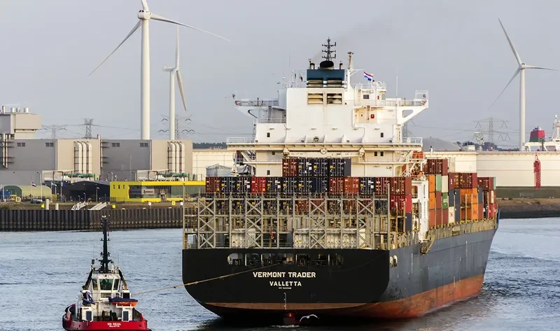 VERMONT TRADER Container Ship IMO 9292149 photo 2