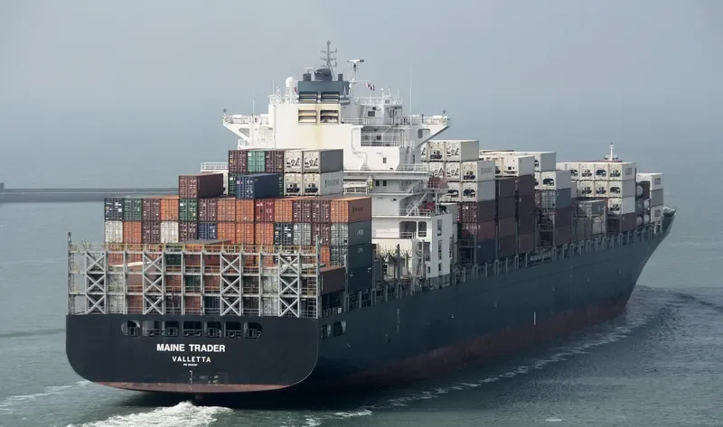 MAINE TRADER Container Ship IMO 9292151 photo 2