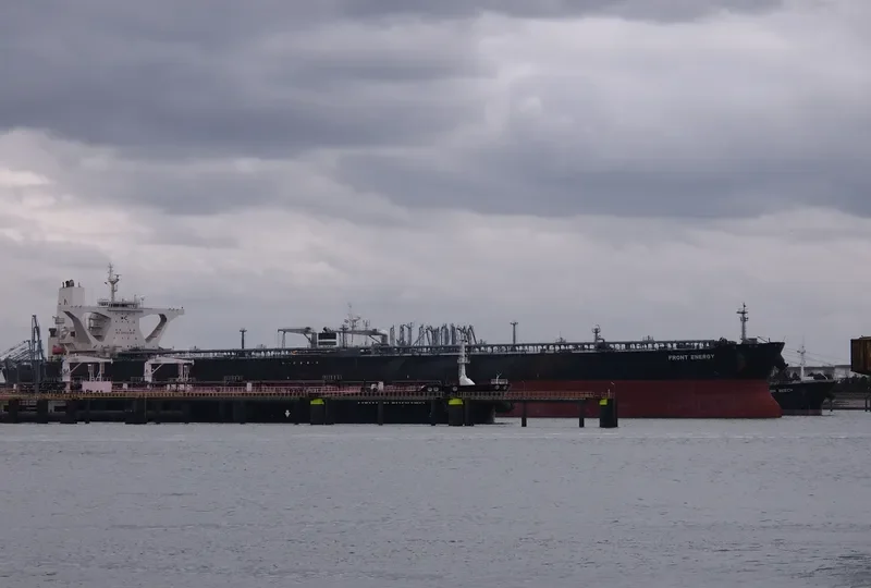 FRONT ENERGY Tanker IMO 9292228 photo 7