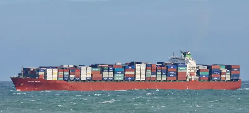BEIJING BRIDGE Container Ship IMO 9292230 photo 5
