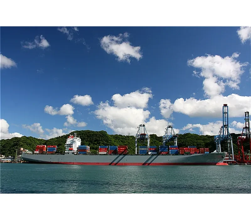 GRACE BRIDGE Container Ship IMO 9292266 photo 2