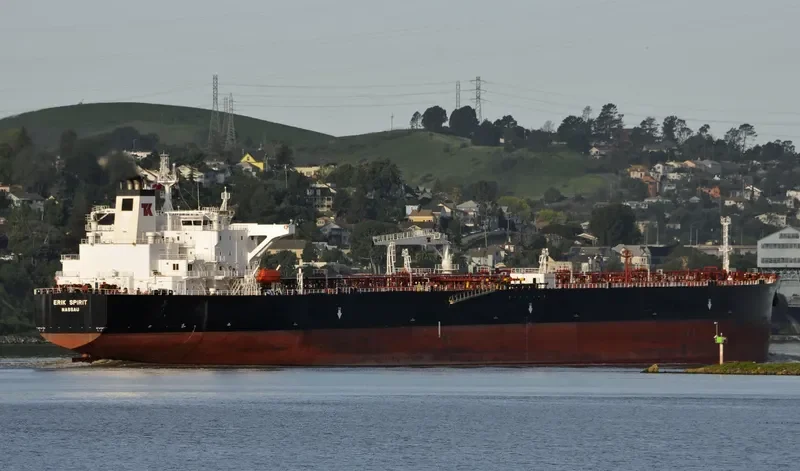 ERIK SPIRIT Tanker IMO 9292515 photo 3