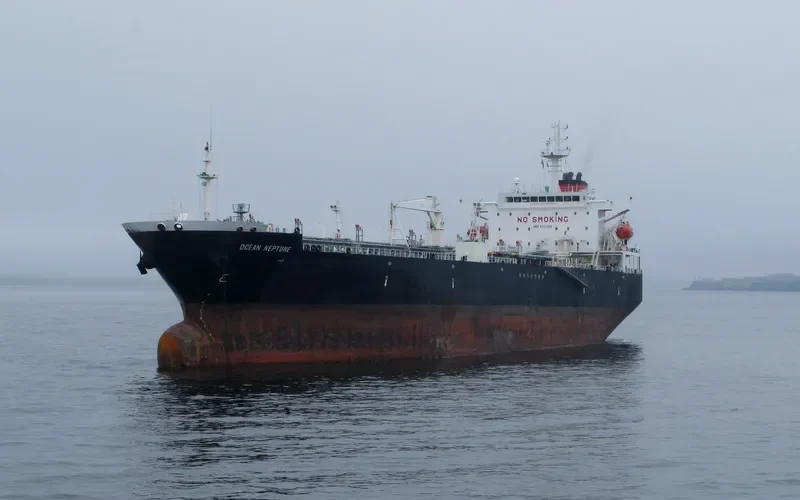 OCEAN NEPTUNE Tanker IMO 9292589 photo 7