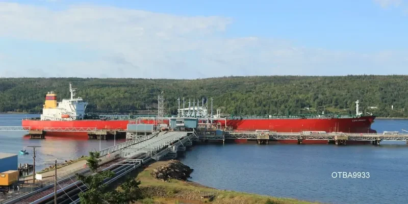 CLASSIC Tanker IMO 9293143 photo 10