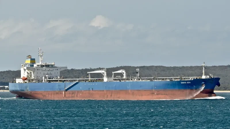 DAVIS SEA Tanker IMO 9293155 photo 5