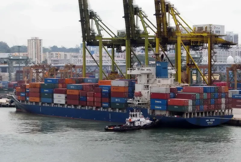 URU BHUM Container Ship IMO 9293234 photo 6