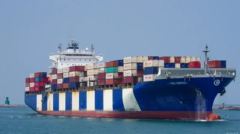 CSL SOPHIE Container Ship IMO 9293466 photo 5