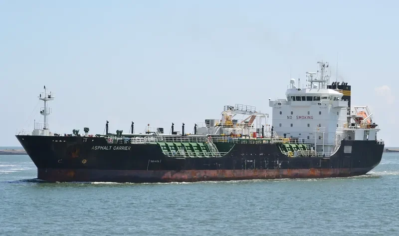 ASPHALT CARRIER Tanker IMO 9293545 photo 5