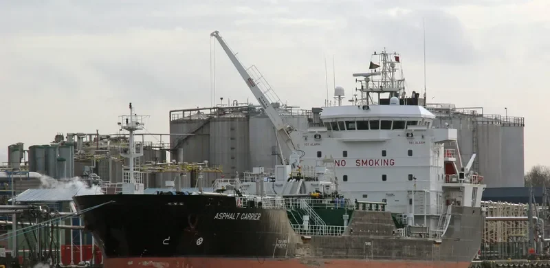 ASPHALT CARRIER Tanker IMO 9293545 photo 9
