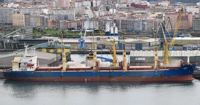 OSIRIS Bulk Carrier IMO 9293674 photo 7