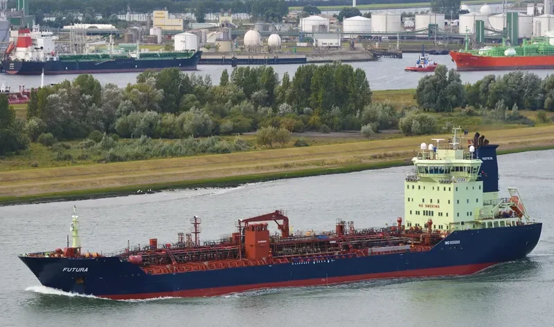 FUTURA Tanker IMO 9293961 photo 7