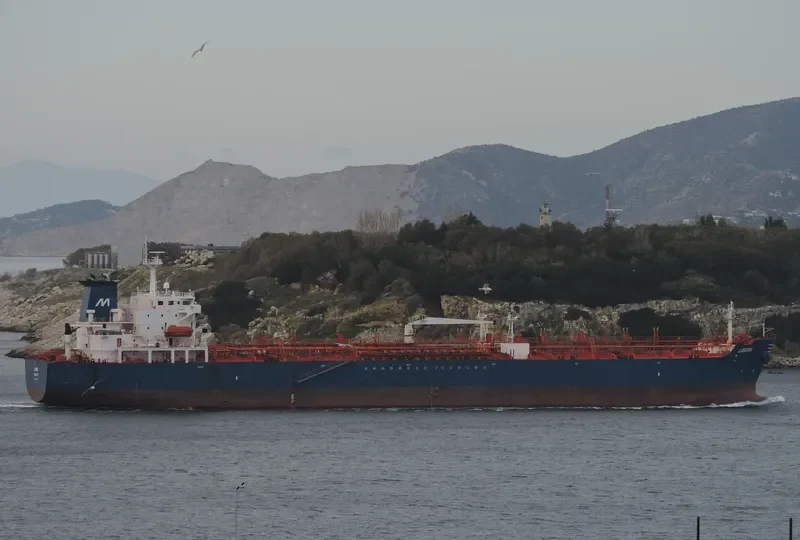 LIBERA Tanker IMO 9293973 photo 4