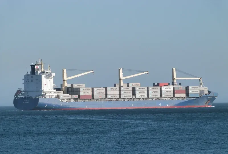 JULIUS S Container Ship IMO 9294018 photo 3