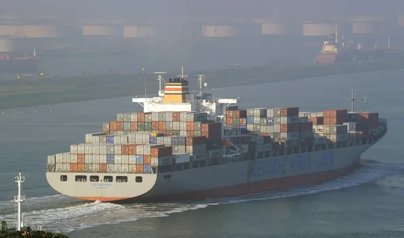 MAERSK LAUNCESTON Container Ship IMO 9294408 photo 9