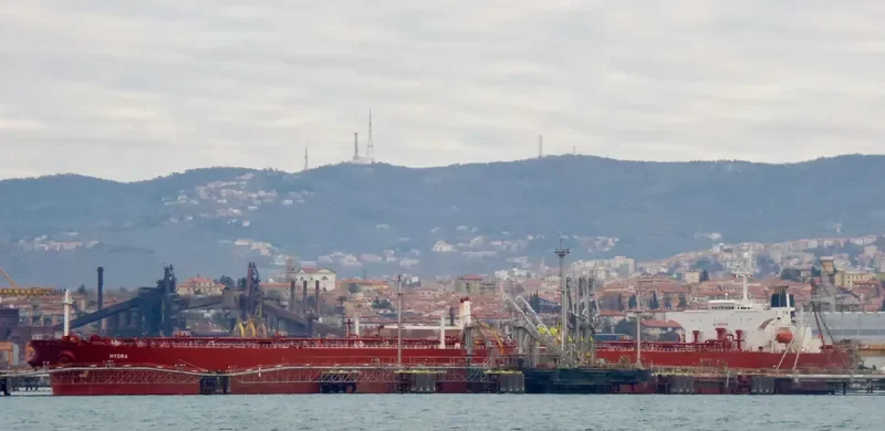 HYDRA Tanker IMO 9294551 photo 4