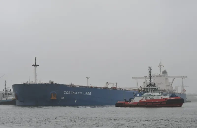 COSGRAND LAKE Tanker IMO 9294575