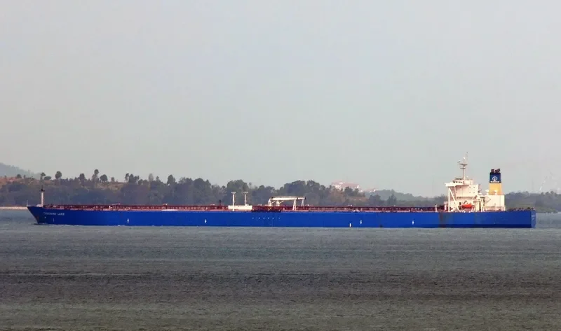 COSGRAND LAKE Tanker IMO 9294575 photo 2