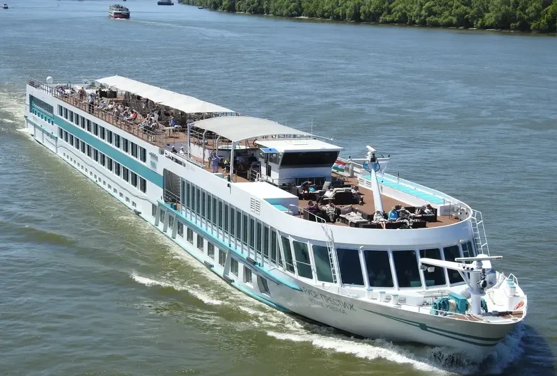 ROUSSE PRESTIGE Passenger Ship IMO 9294939 photo 2