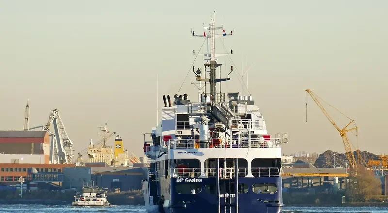 DP GEZINA Offshore Vessel IMO 9295103 photo 3