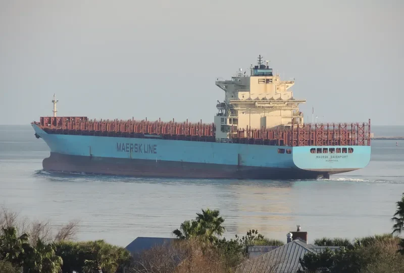XIN FENG SHANG HAI Container Ship IMO 9295177 photo 5