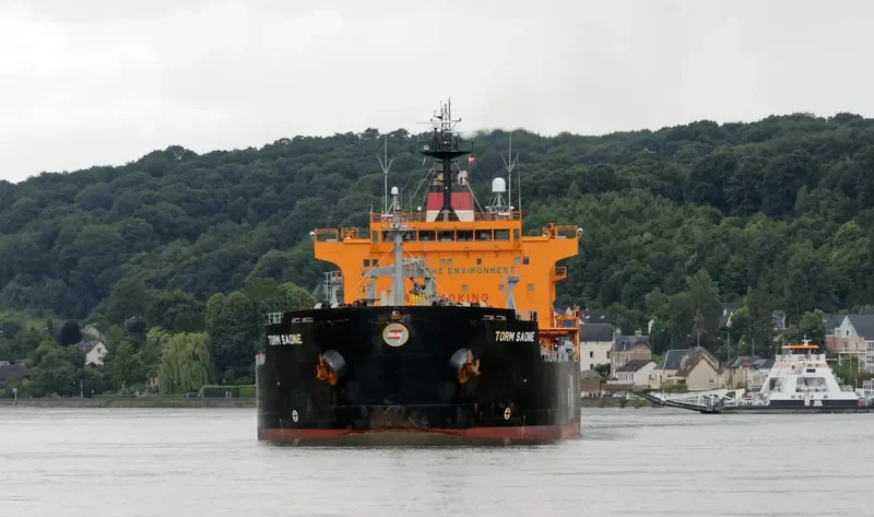 QUEEN MAJESTY Tanker IMO 9295323 photo 6